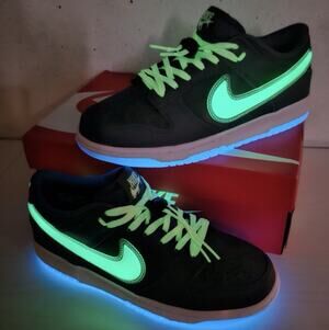 Nike Dunk Low Halloween Glow in the Dark HQ3569-068 Big Kids 6Y Women's 7.5
